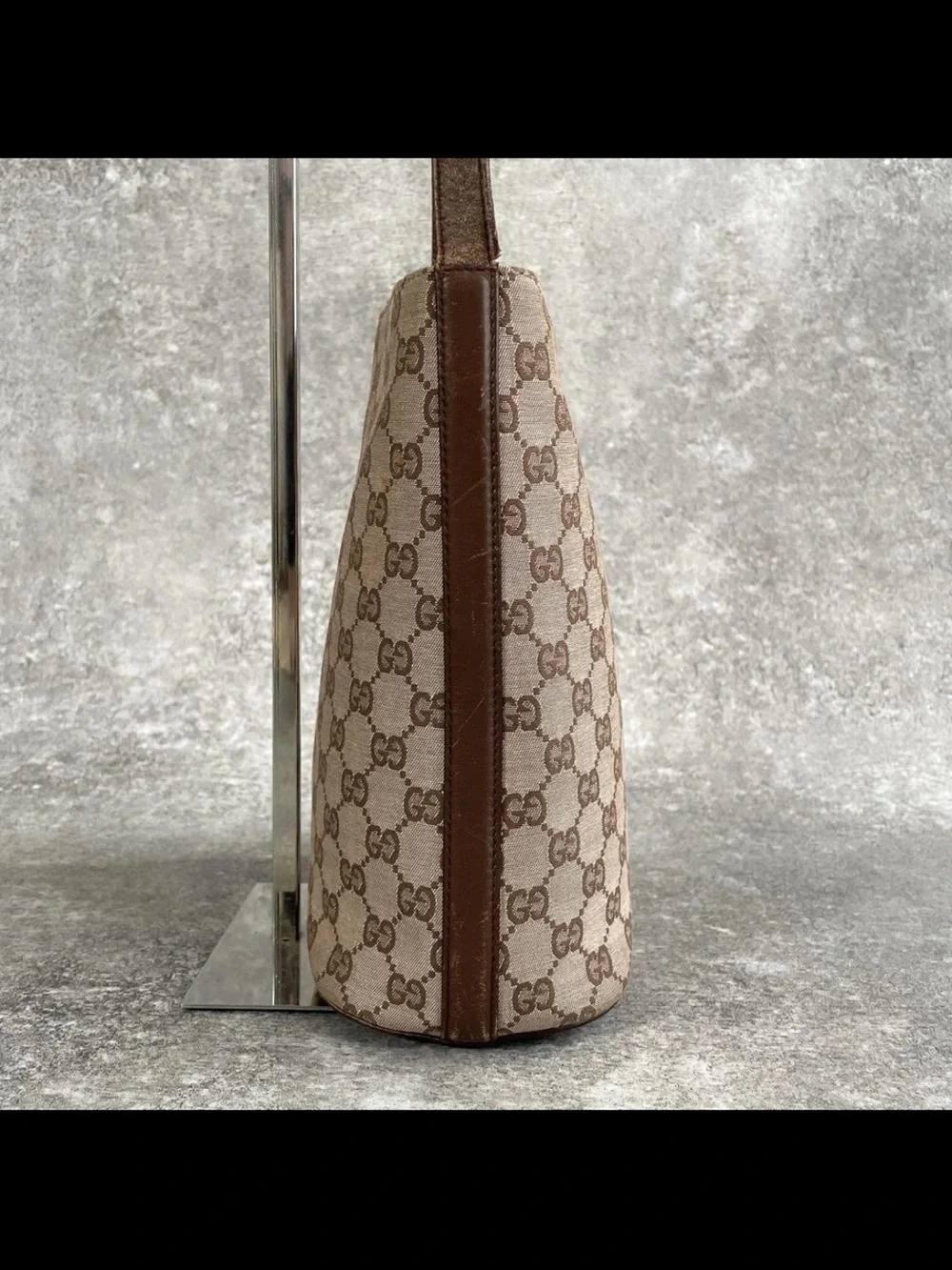 Gucci Brown/Beige GG Supreme Shoulder Bag